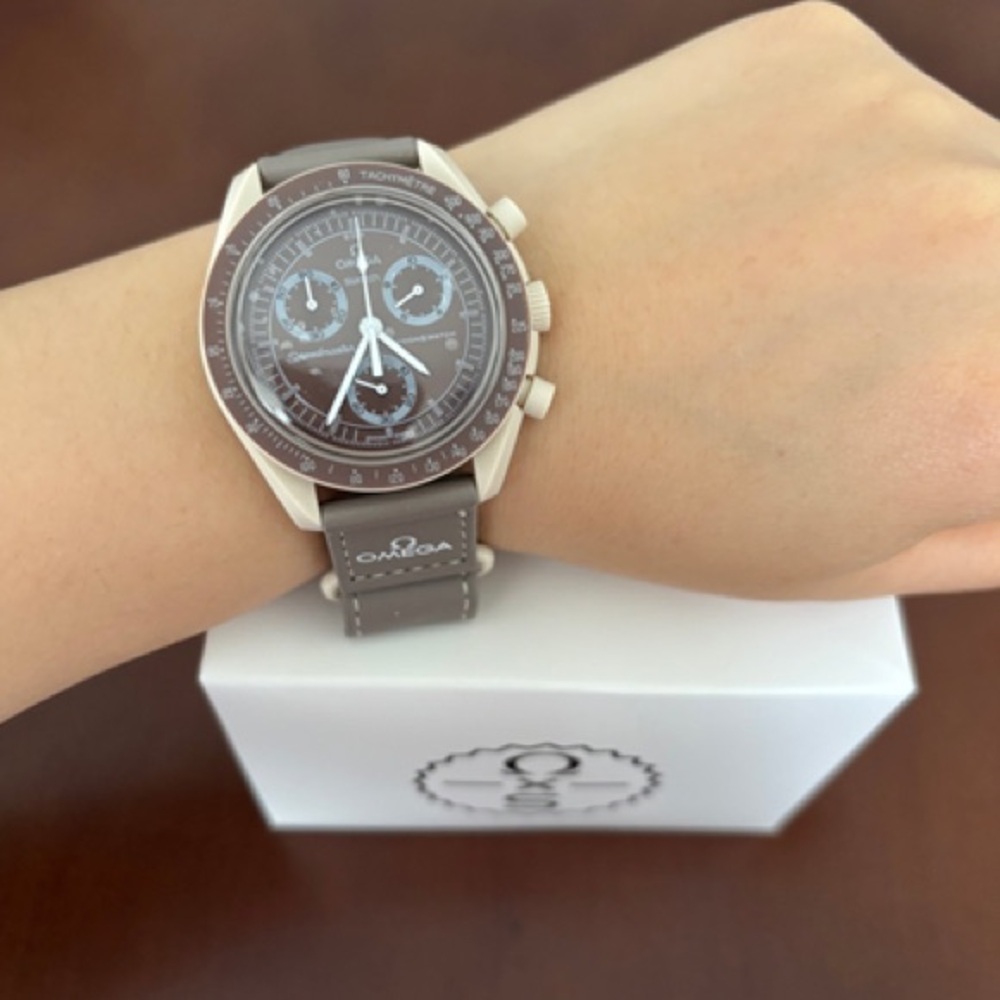Omega battery watch, Earth desert - Picture 3 of 8